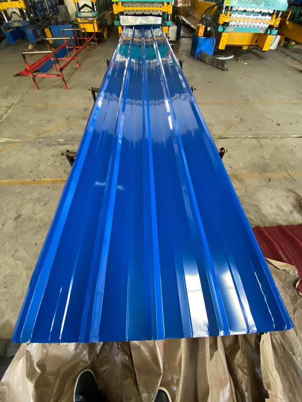 Box Profile Mabati — Royal Blue Glossy